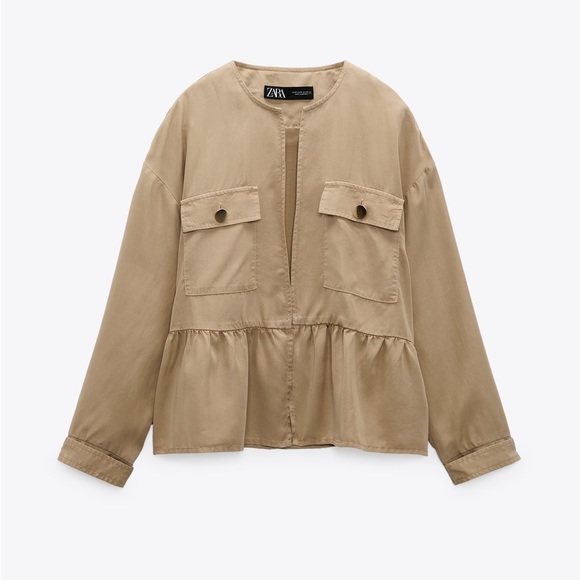 Open-ruffled cream colored jacket. Size M - Picture 5 of 6